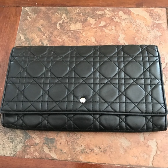 ISO!! - Picture 2 of 5